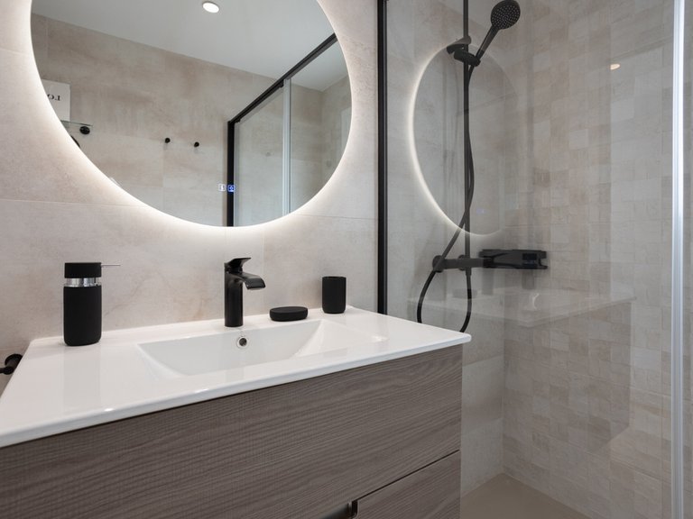 Apartment for Sale in Nueva Andalucía, Malaga 14