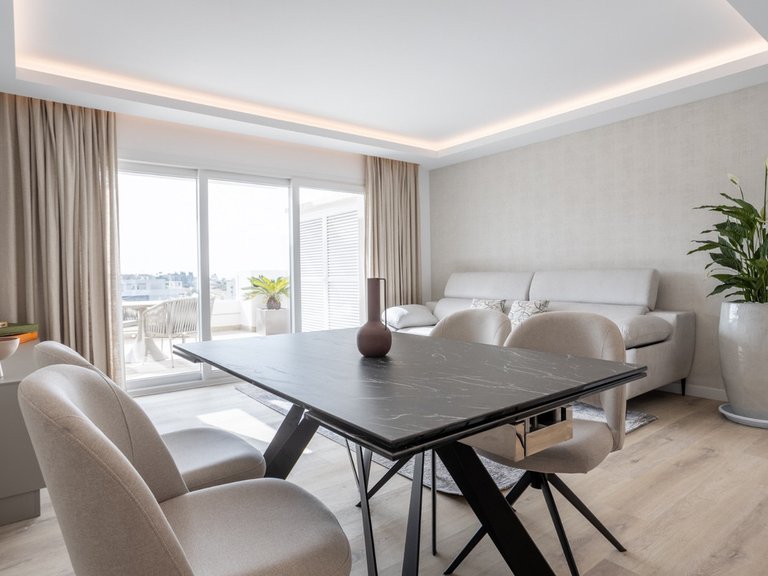 Apartment for Sale in Nueva Andalucía, Malaga 21