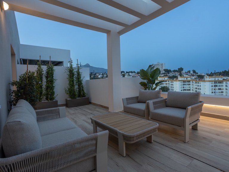 Apartment for Sale in Nueva Andalucía, Malaga 35