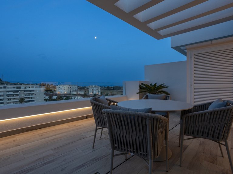 Apartment for Sale in Nueva Andalucía, Malaga 48