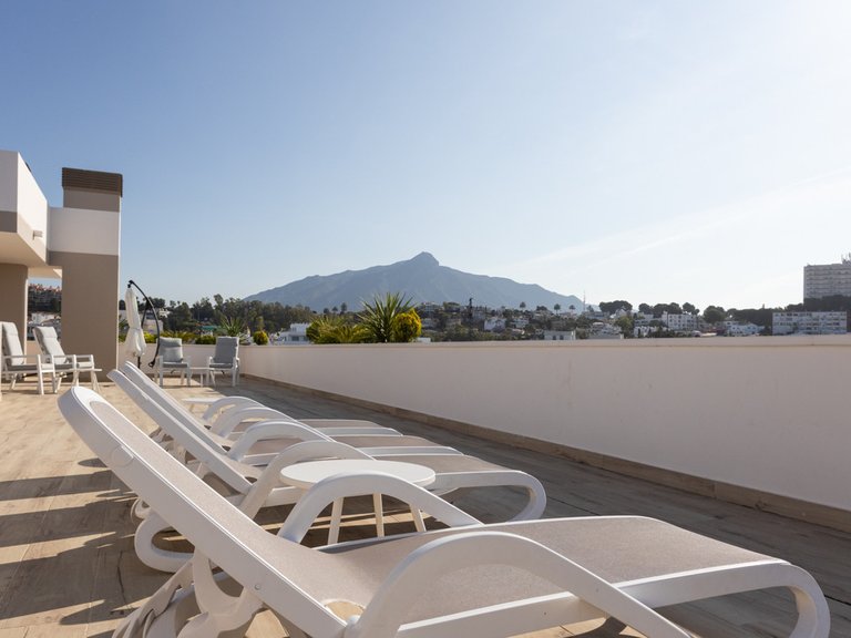 Apartment for Sale in Nueva Andalucía, Malaga 52