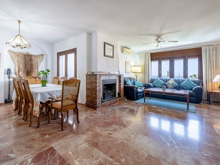 Villa for Sale in Benalmadena, Malaga 5