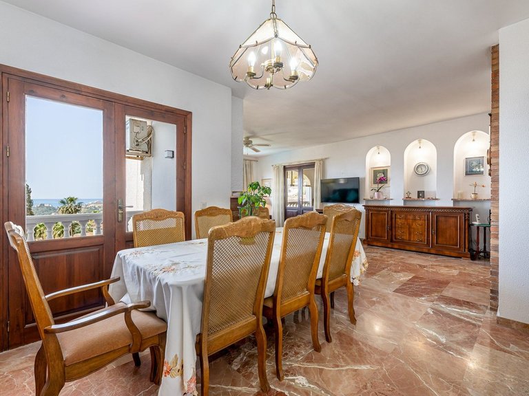 Villa for Sale in Benalmadena, Malaga 6