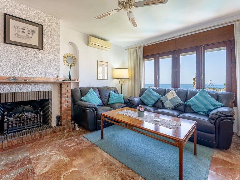 Villa for Sale in Benalmadena, Malaga 7
