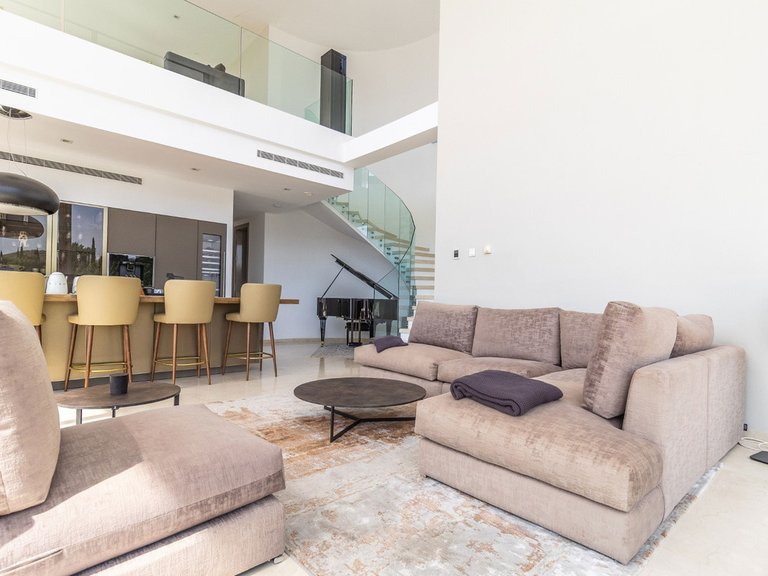 Villa for Sale in Benahavís, Malaga 3