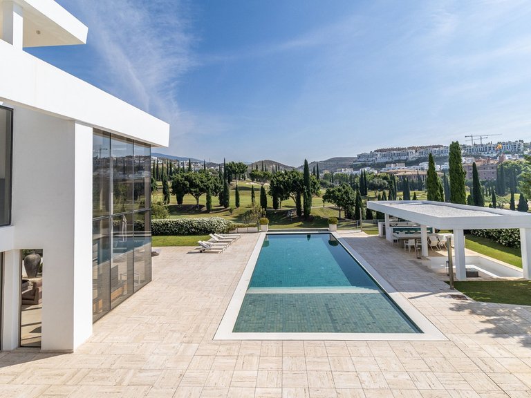 Villa for Sale in Benahavís, Malaga 33