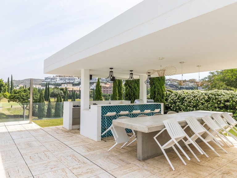 Villa for Sale in Benahavís, Malaga 35