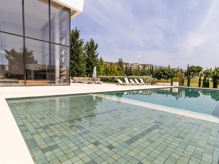 Villa for Sale in Benahavís, Malaga 37