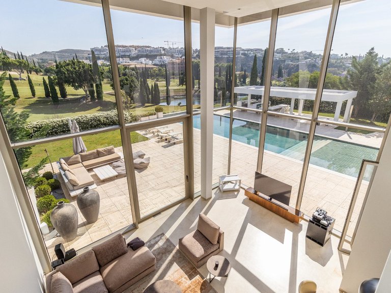 Villa for Sale in Benahavís, Malaga 9