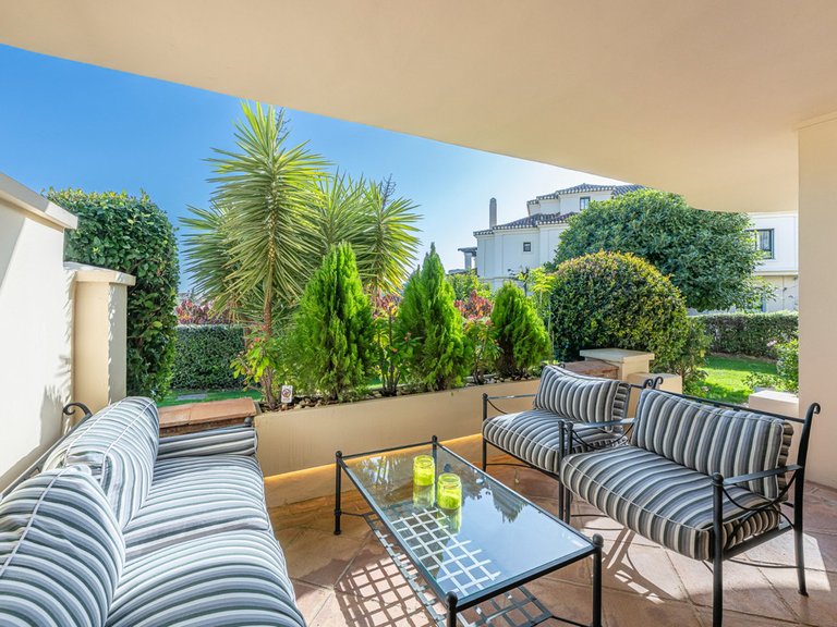 Apartment for Sale in Benahavís, Malaga 1