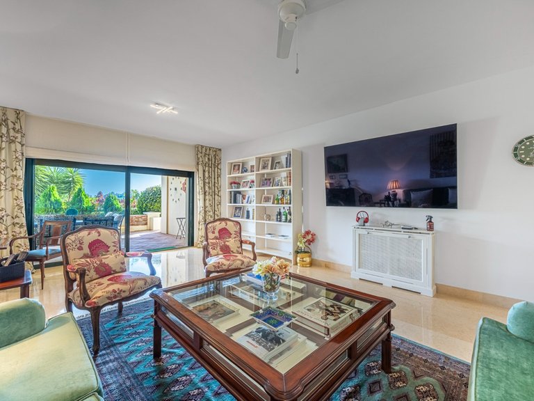 Apartment for Sale in Benahavís, Malaga 2