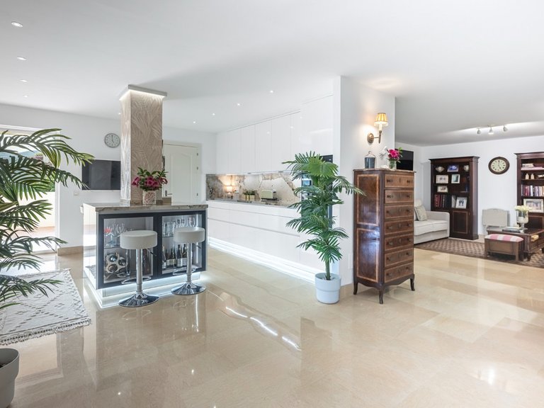 Apartment for Sale in Benahavís, Malaga 28