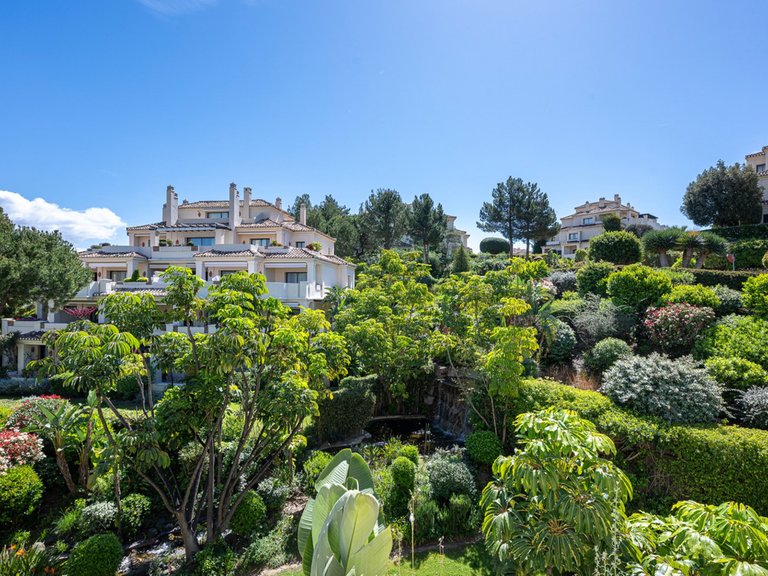 Apartment for Sale in Benahavís, Malaga 41