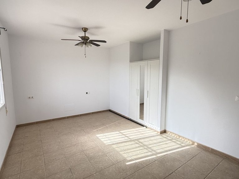 Villa for Sale in Alhaurín De La Torre, Malaga 17