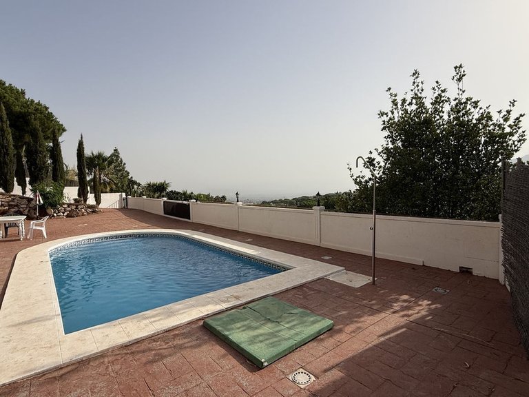 Villa for Sale in Alhaurín De La Torre, Malaga 19