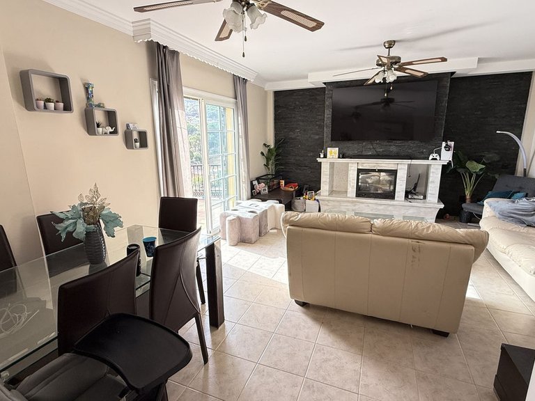 Villa for Sale in Alhaurín De La Torre, Malaga 4