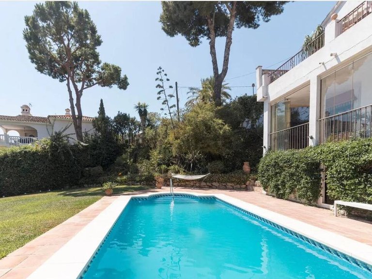 Villa for Sale in Marbella, Malaga 1