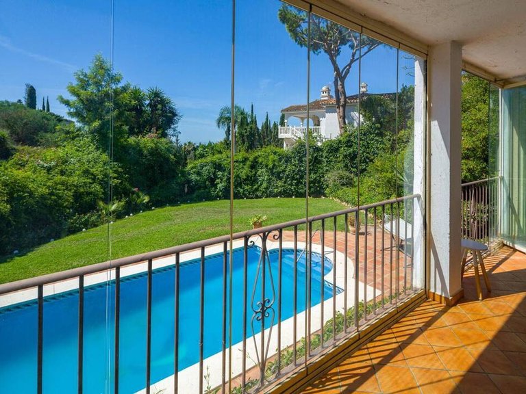 Villa for Sale in Marbella, Malaga 10