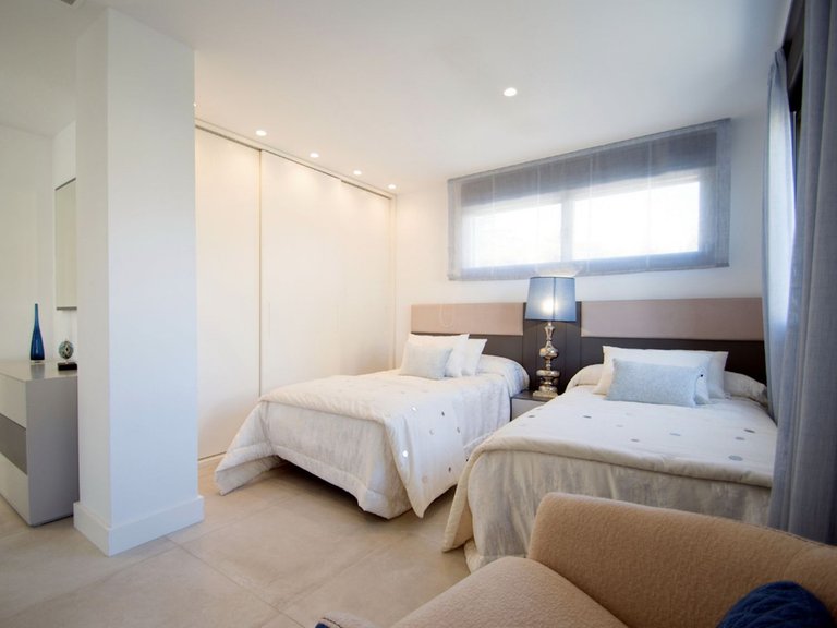 Villa for Sale in Nueva Andalucía, Malaga 15