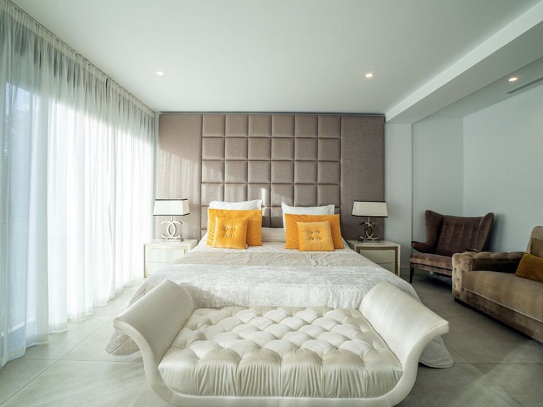 Villa for Sale in Nueva Andalucía, Malaga 7
