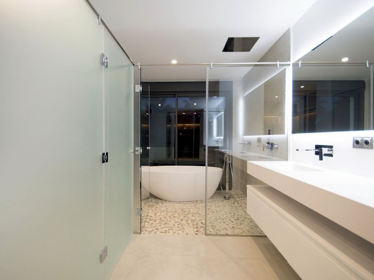 Villa for Sale in Nueva Andalucía, Malaga 8