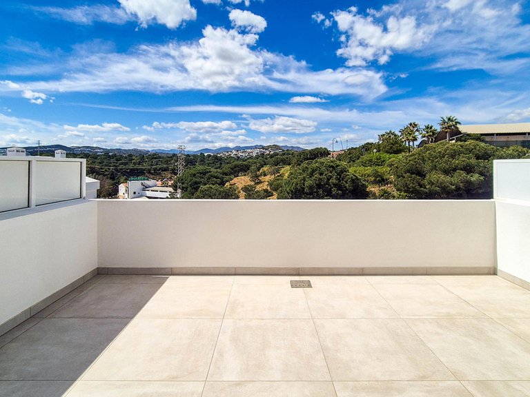 Villa for Sale in La Cala De Mijas, Malaga 3
