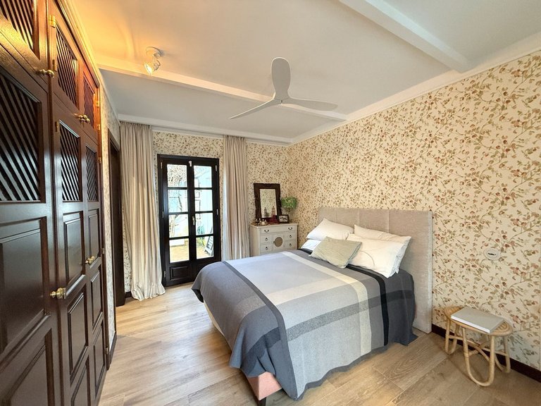 Villa for Sale in Marbella, Malaga 26