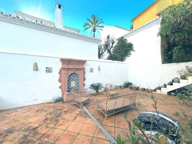 Villa for Sale in Marbella, Malaga 7