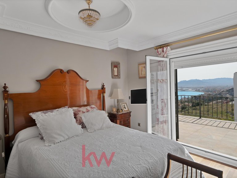 Villa for Sale in Málaga, Malaga 10