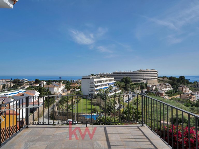 Villa for Sale in Málaga, Malaga 12