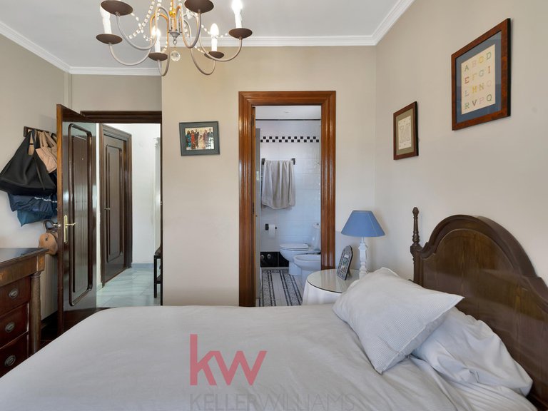 Villa for Sale in Málaga, Malaga 13