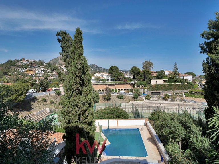 Villa for Sale in Málaga, Malaga 2