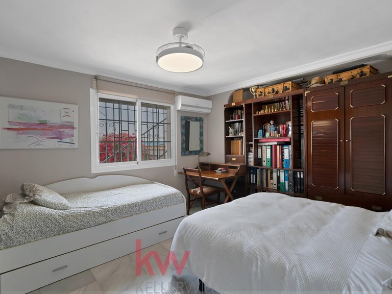 Villa for Sale in Málaga, Malaga 20