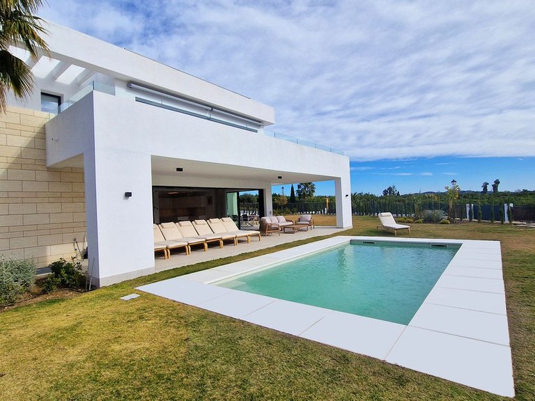 Villa for Sale in La Cala Golf, Malaga 14