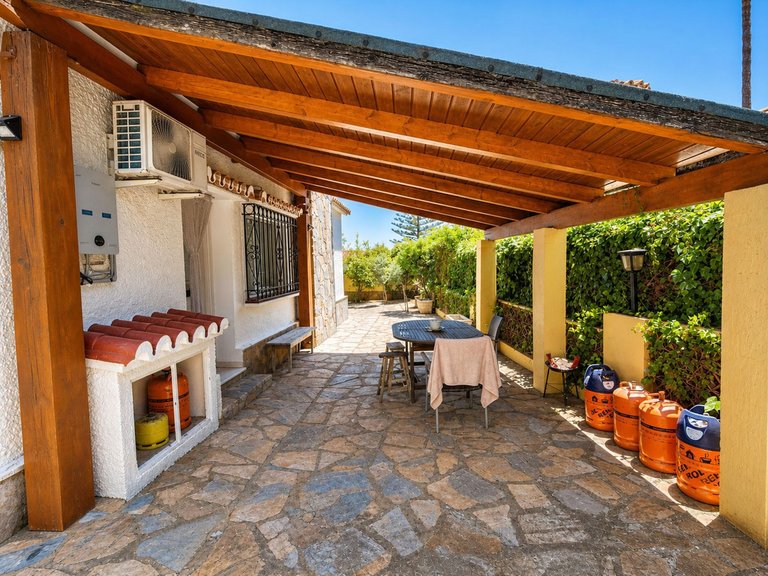 Villa for Sale in La Duquesa, Malaga 4