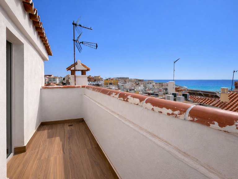 Villa for Sale in Arroyo De La Miel, Malaga 1