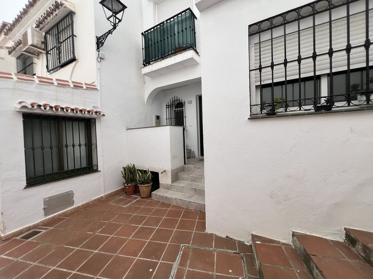 Town House for Sale in Arroyo De La Miel, Malaga 25