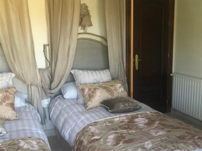 Villa for Sale in Puerto Banús, Malaga 14