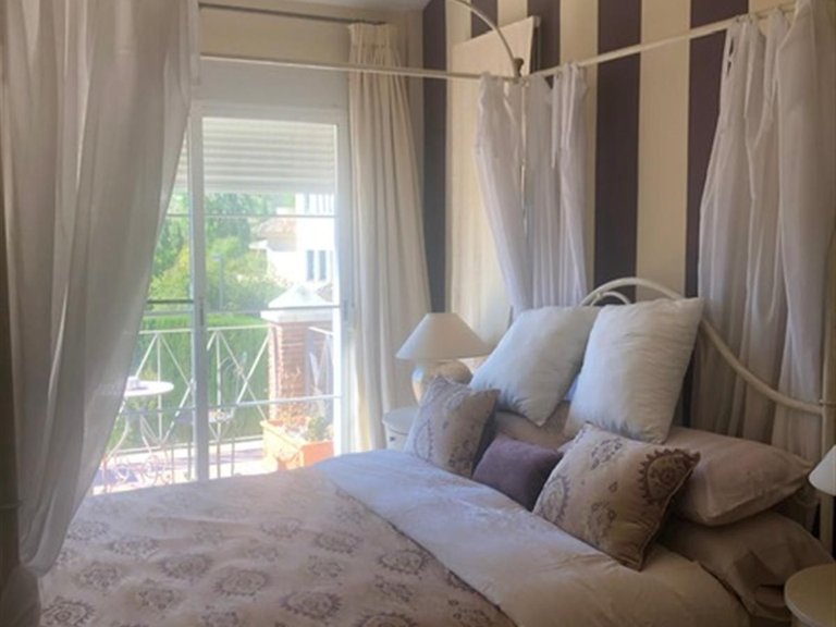 Villa for Sale in Puerto Banús, Malaga 18
