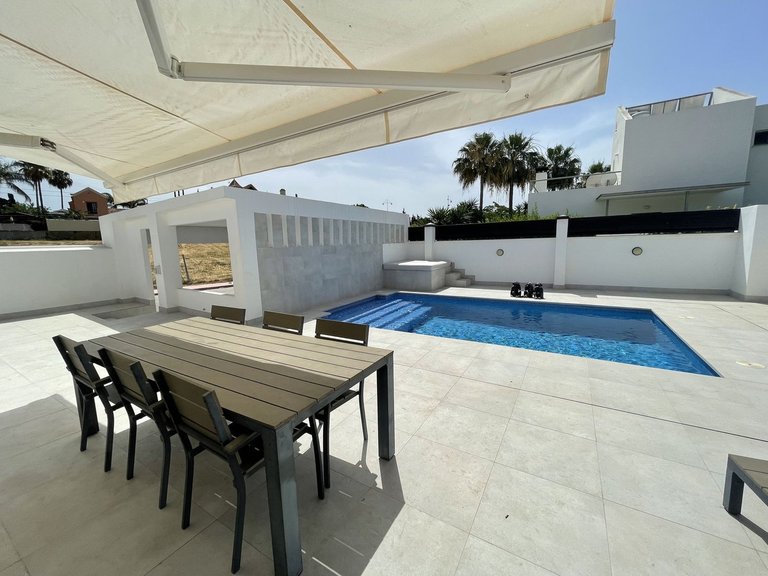 Villa for Sale in San Pedro De Alcántara, Malaga 3