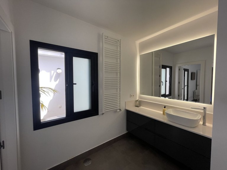 Villa for Sale in San Pedro De Alcántara, Malaga 35