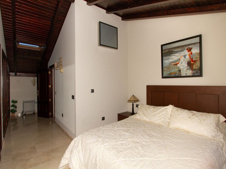 Apartment for Sale in La Mairena, Malaga 12