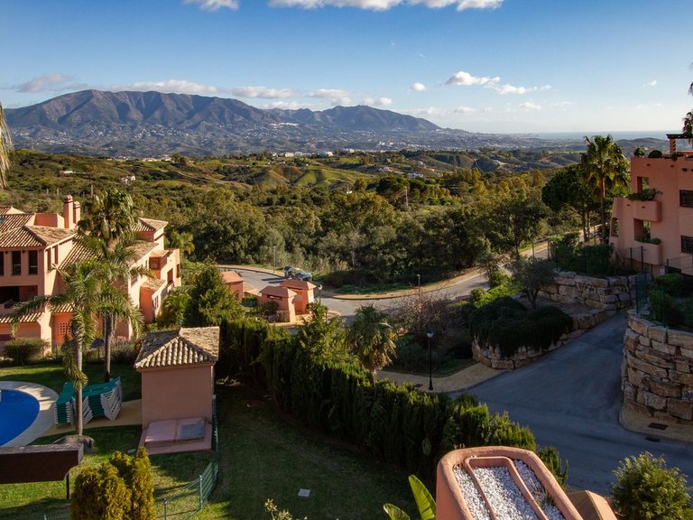 Apartment for Sale in La Mairena, Malaga 8