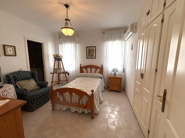 Villa for Sale in Alhaurín De La Torre, Malaga 24