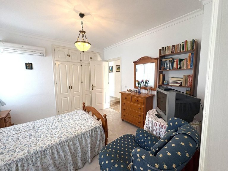 Villa for Sale in Alhaurín De La Torre, Malaga 30
