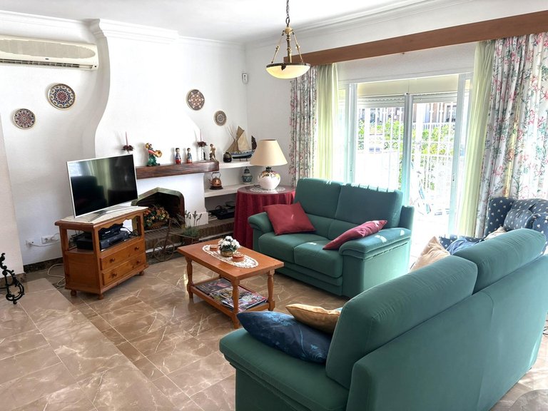 Villa for Sale in Alhaurín De La Torre, Malaga 4