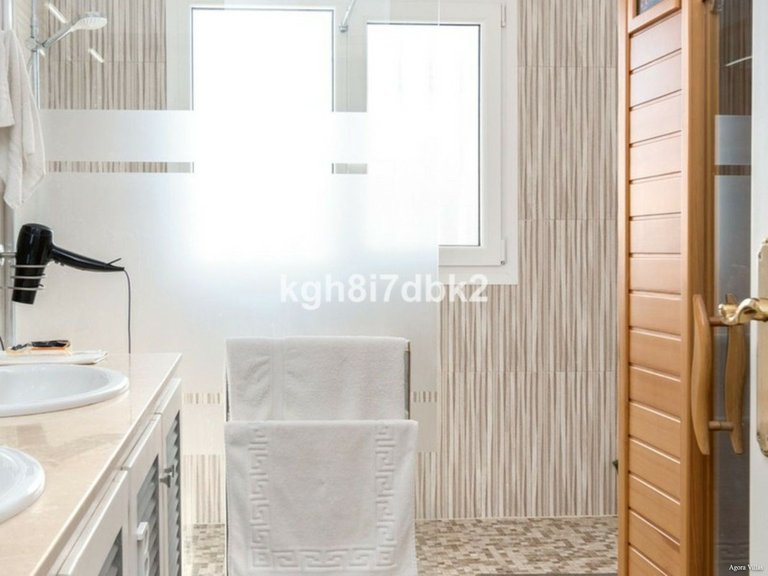 Villa for Sale in Estepona, Malaga 22