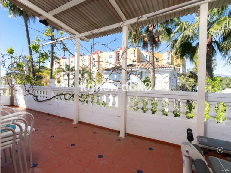 Villa for Sale in Estepona, Malaga 29