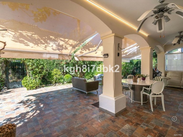 Villa for Sale in Estepona, Malaga 8