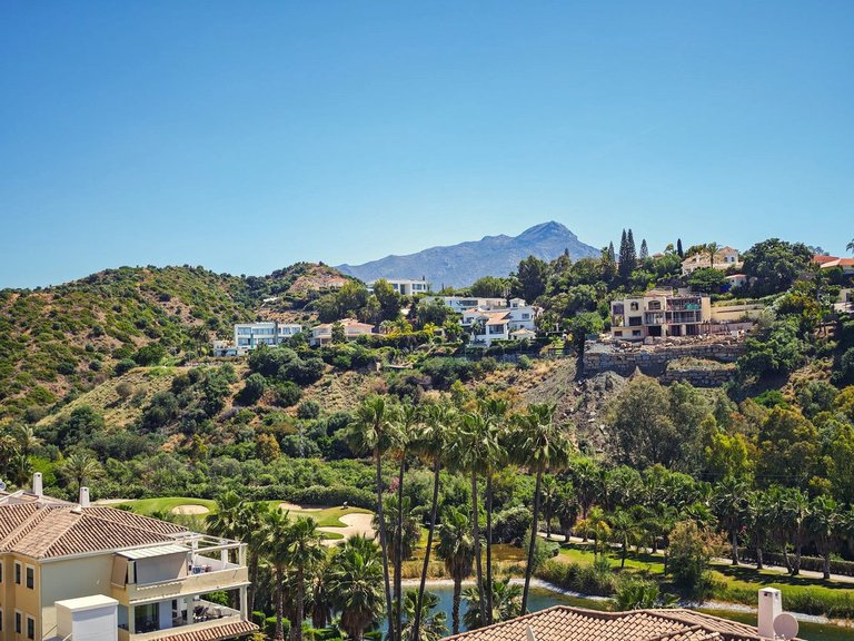 Apartment for Sale in Benahavís, Malaga 26